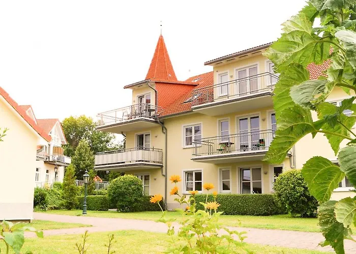 Ferienapartment Mit Balkon, Tiefgarage Und Nutzung V. Wellnessbereich