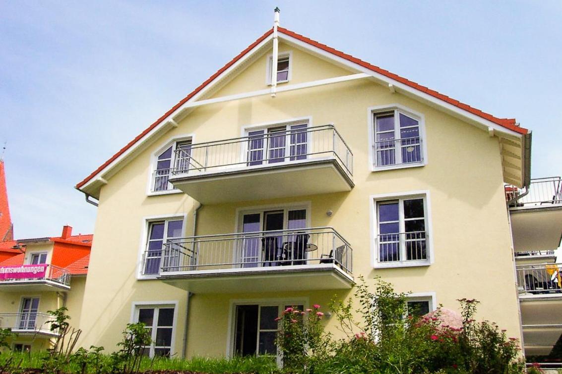Ferienapartment Mit Balkon, Tiefgarage Und Nutzung V. Wellnessbereich Feriehus *