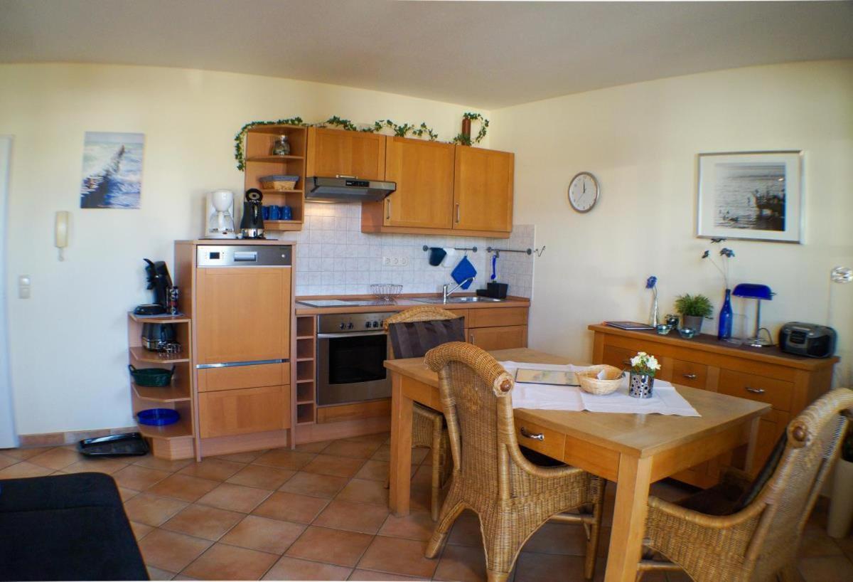 Ferienapartment Mit Balkon, Tiefgarage Und Nutzung V. Wellnessbereich * Rerik